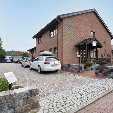 Ostseegarten Goldulme Kellenhusen