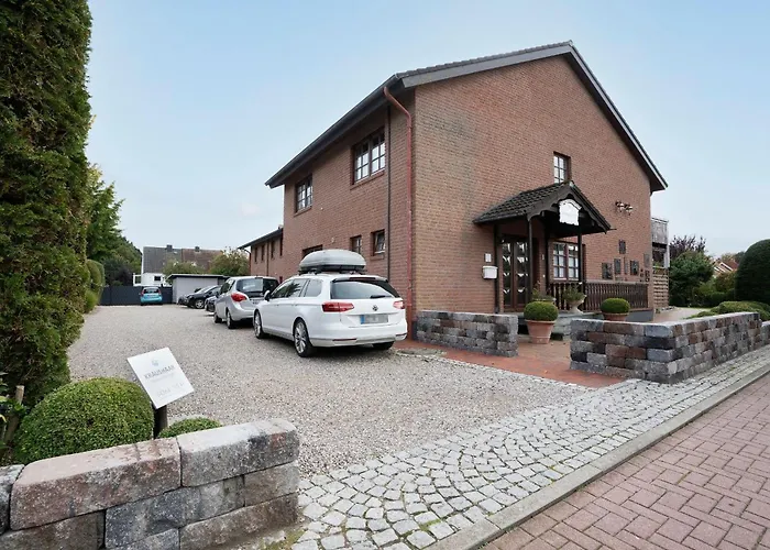 Ostseegarten Goldulme Kellenhusen